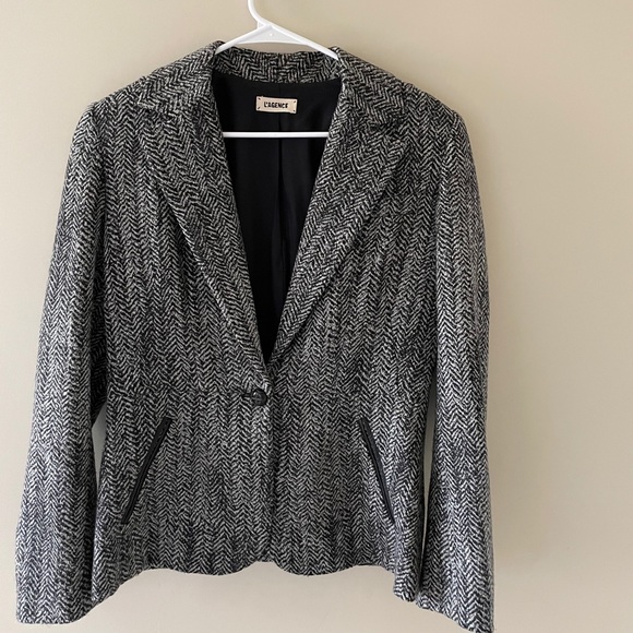 L’AGENCE Silk and Wool Blazer - Picture 1 of 6